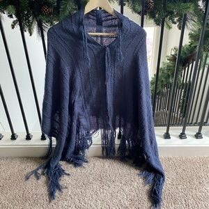 Free w bundle poncho🦋